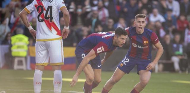 开云体育平台在哪里注册-德容回归巴萨状态回升，但反遭逼平，哈维有苦难言