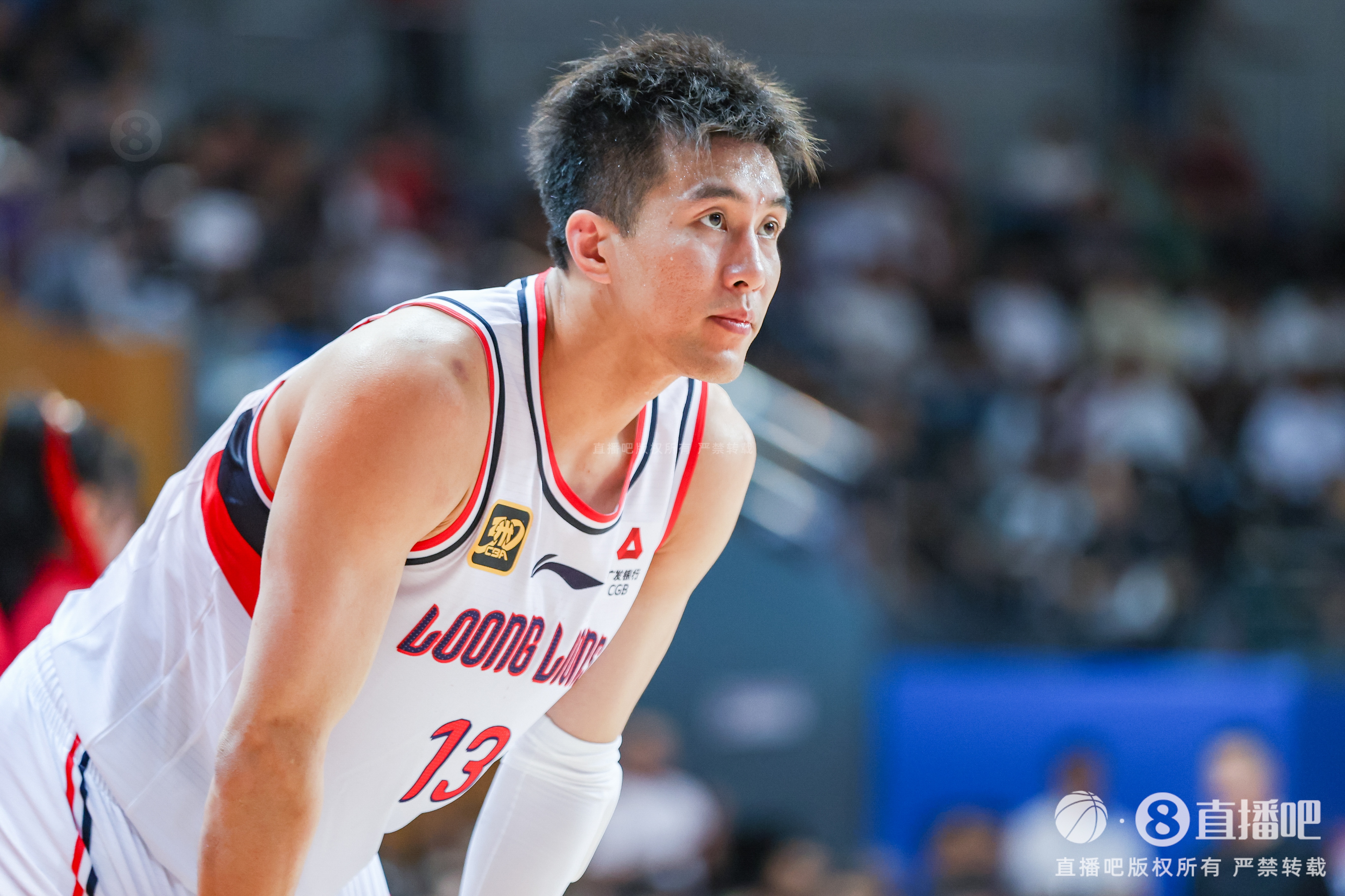 开云APP下载地址-前交叉韧带完全断裂！博主：郭艾伦将在北京大学第三医院进行手术