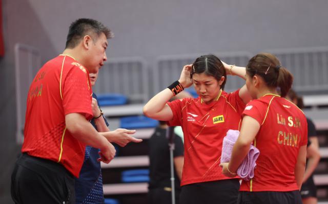 开云体育APP官网-国乒热身女一团不敌二团 单双打均有失利暴露问题