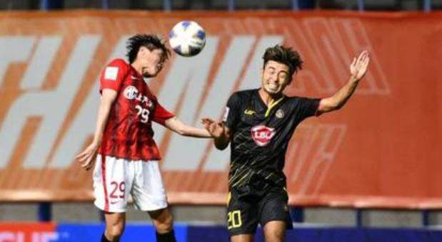 开云官方网站-海港满怀遗憾亚冠一场游:大把破门机会但把握不住