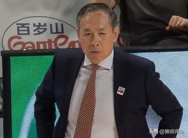 许利民谈杰曼贝利合砍14分:外援能力和对手有差距 需要团队去调整